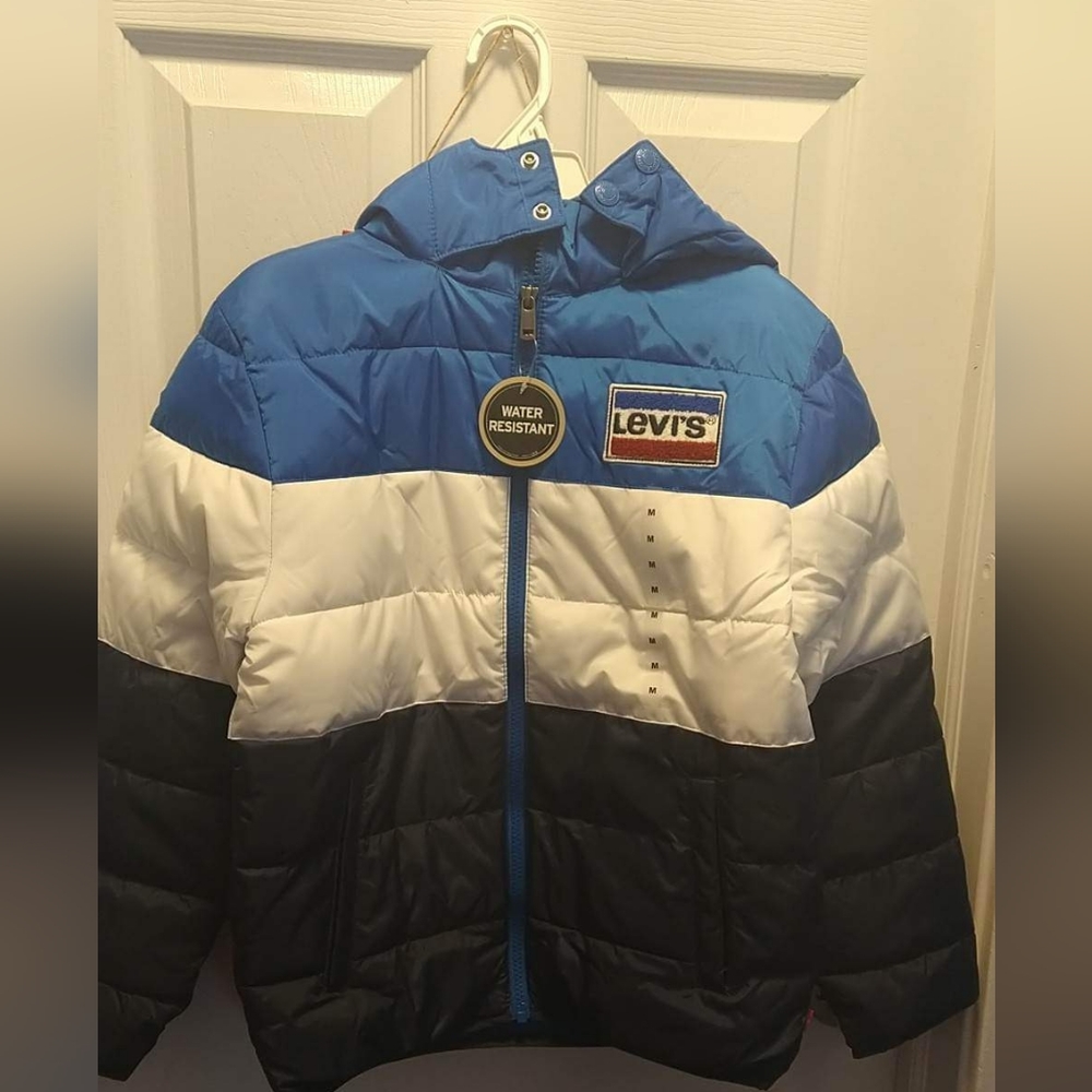 Boys size 10-12 Levi's puffer coat